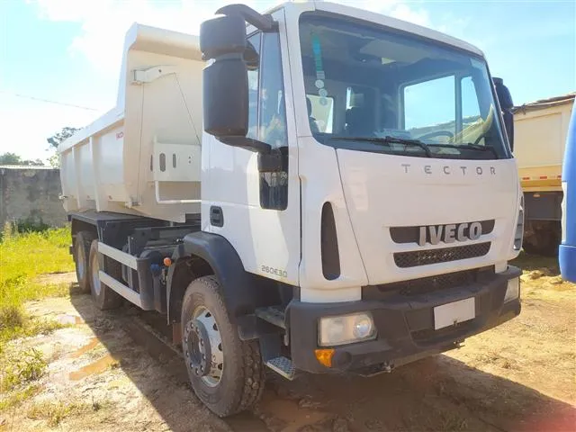 Iveco Tector 260E30ID – 2022/2023 | Manual | 1.786 km