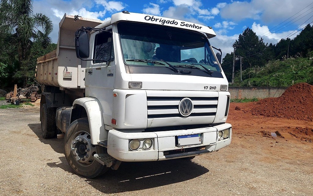 Volkswagen VW 17.210 – 2004/2004 | Manual | 800.000 km
