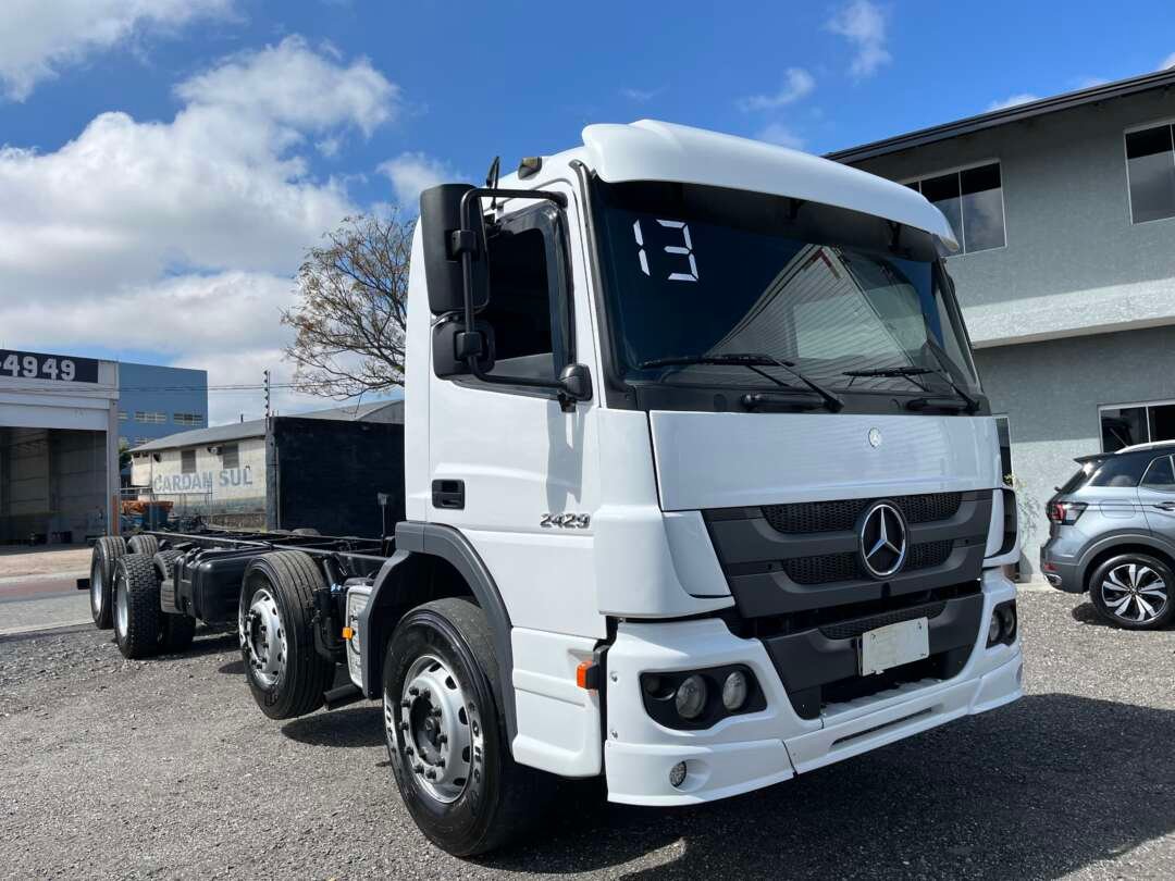 Mercedes-Benz Atego 2429 – 2013/2013 | Manual | 747.500 km