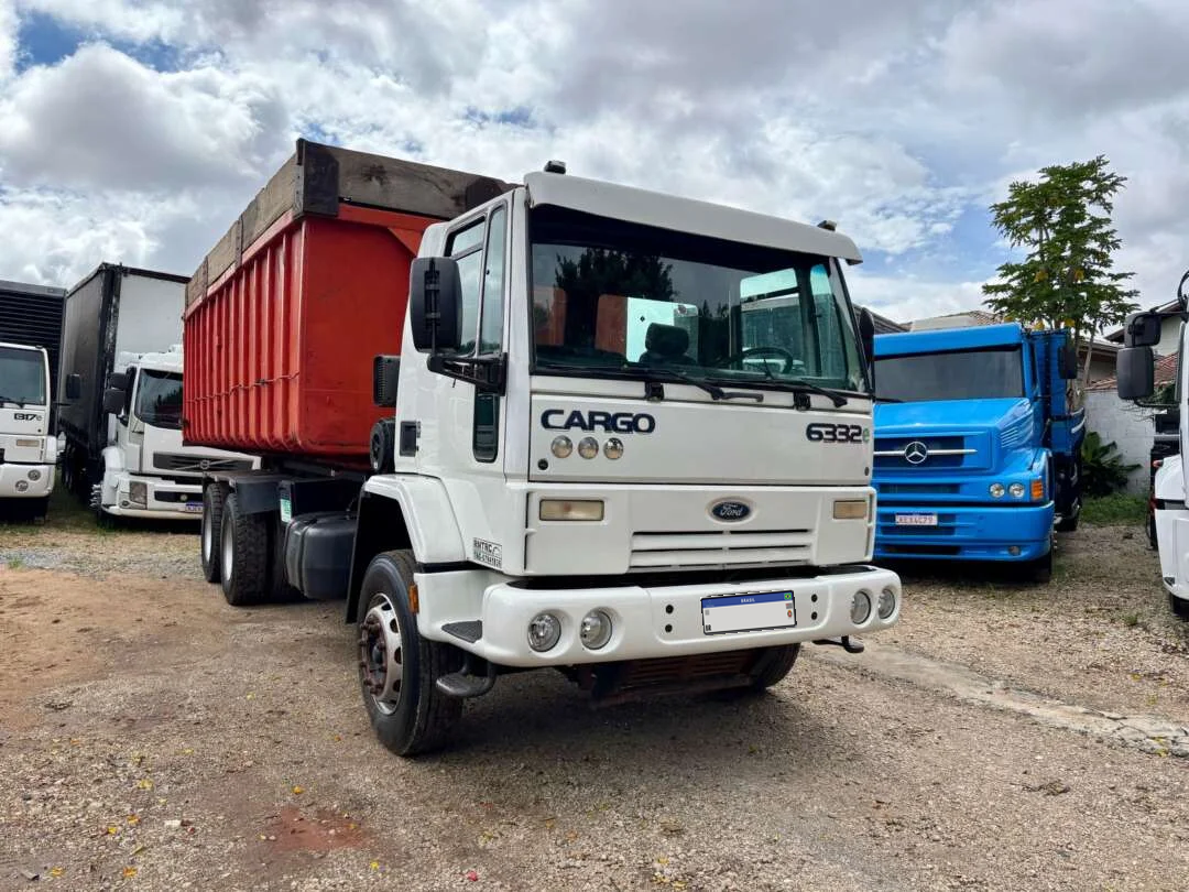 Ford Cargo 6332e Roll-On G25 – 2009/2009 | Manual | 370.137 km