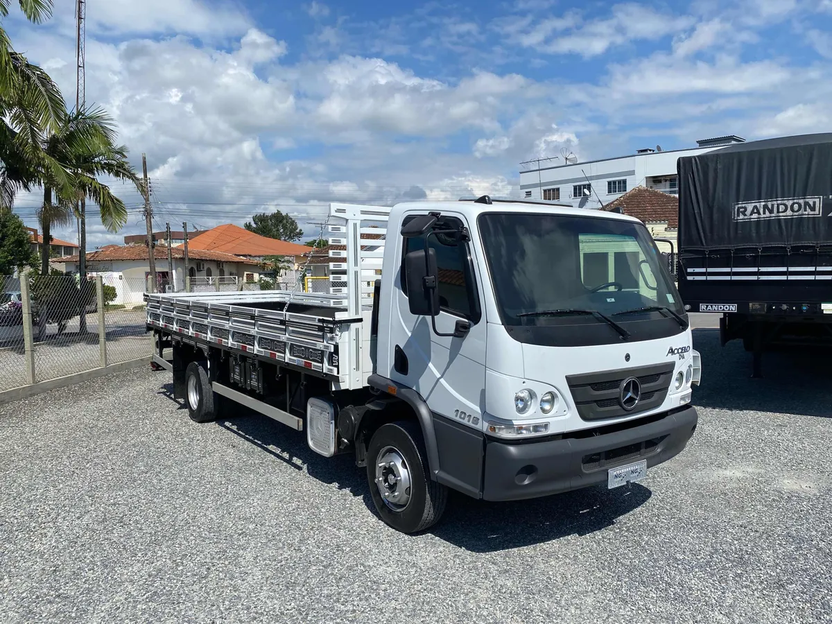 Mercedes-Benz Accelo 1016 – 2022 | Manual | 141 km