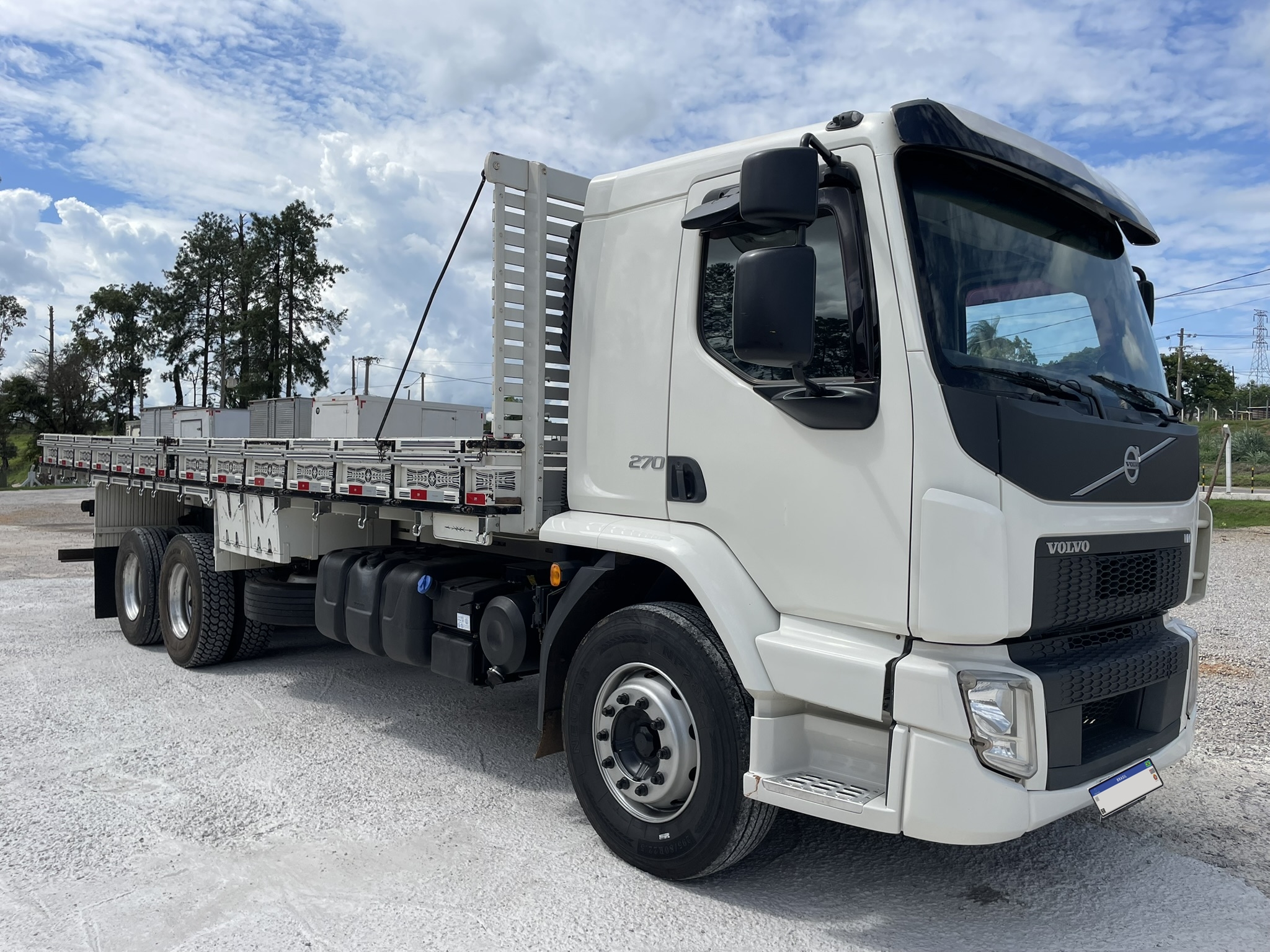 Volvo Truck Carroceria 6x2 – 2020 | Manual | 620.000 km