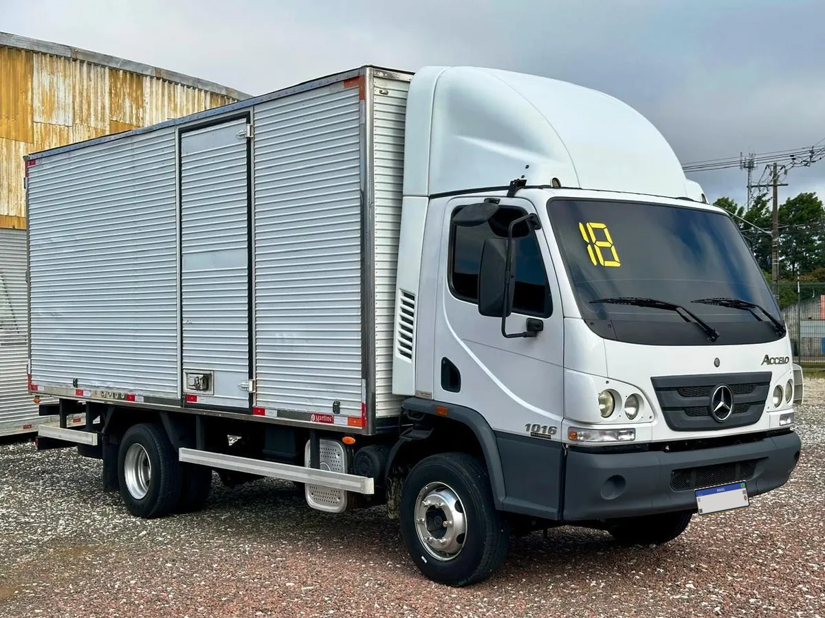 Mercedes-Benz Accelo 1016 – 2018 | Manual | 177.000 km